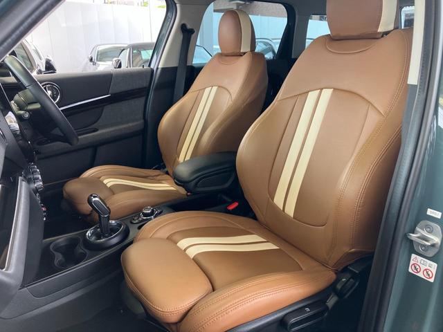 ＭＩＮＩ クーパーＤ　クロスオーバーオール４　クラシックトリム　後期型　弊社ワンオーナー　セージグリーン　クラッシックトリム　タッチパネル式ＨＤＤナビ　バックカメラ　カバナ製レザーシートカバー　クルーズコントロール（55枚目）