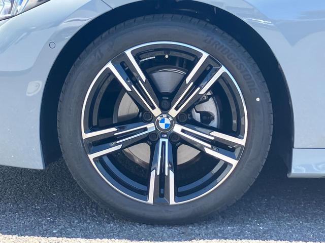 ３シリーズ ３２０ｉ　Ｍスポーツ　弊社デモカー　ブルックリングレー　コンフォートパッケージ　タッチパネル式ＨＤＤナビ　フロント＋サイド＋バック＋トップビューカメラ　ＡＣＣ（10枚目）