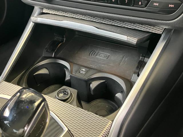 ３シリーズ ３２０ｉ　Ｍスポーツ　車検令和９年３月　ワンオーナー　タッチパネル式ＨＤＤナビ　フロント＋サイド＋バック＋トップビューカメラ　ＡＣＣ　ドライビングアシスト　パーキングアシスト（26枚目）