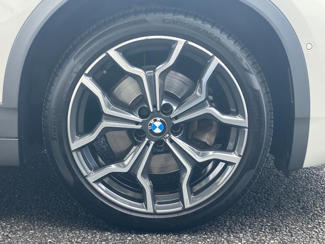 X2 xDrive 20i MスポーツX 電動スポーツシート ACC ヘッドアップディスプレイ アドバンスドアクティブセーフティーパッケージ 電動リアゲート タッチパネル式HDDナビ バックカメラ 19インチアルミ(6枚目)