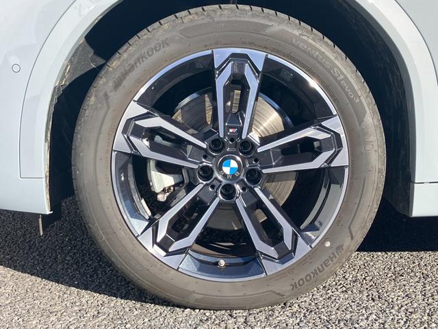 X2 xDrive 20i Mスポーツ 新車保証付 レンタカー登録弊社デモカー タッチパネル式HDDナビ フロント+サイド+バック+トップビューカメラ ACC ハーフレザースポーツシート シートヒーター(11枚目)