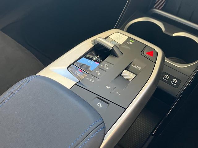 X2 xDrive 20i Mスポーツ 新車保証付 レンタカー登録弊社デモカー タッチパネル式HDDナビ フロント+サイド+バック+トップビューカメラ ACC ハーフレザースポーツシート シートヒーター(39枚目)