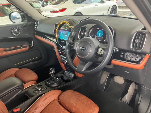 MINI クーパーSDクロスオーバーオール4 クラシックトリム 電動モルトブラウンレザーシート 車検令和9年7月 弊社ワンオーナー レザーシートパッケージ バックカメラ アディショナルヘッドライト ピアノブラックエクステリア(55枚目)