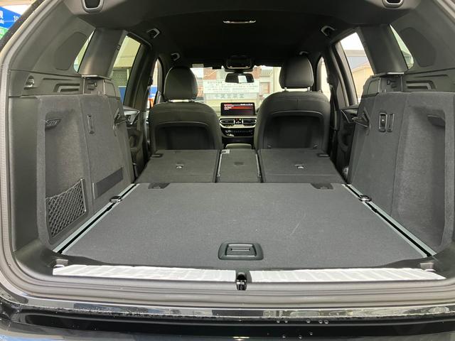 X3 xDrive 20d Mスポーツ 新車保証付 レンタカー登録弊社デモカー 20インチアルミ サウンドパッケージ アクティブベンチレーション黒レザーシート 地デジ付タッチパネル式HDDナビ ACC(47枚目)