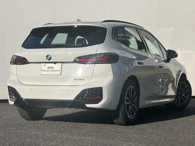 ２シリーズ ２１８ｄアクティブツアラー　Ｍスポーツ　新車保証付　レンタカー登録弊社デモカー　タッチパネル式ＨＤＤナビ　バックカメラ　ＡＣＣ　ドライビングアシスト　パーキングアシスト　１７インチアルミ　シートヒーター（7枚目）