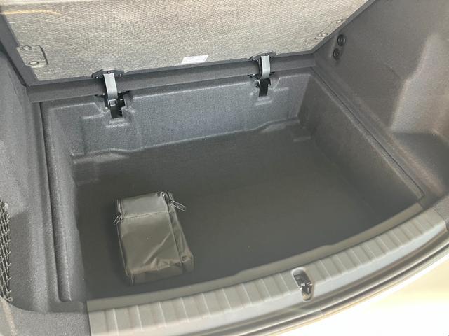 ２シリーズ ２１８ｄアクティブツアラー　Ｍスポーツ　新車保証付　レンタカー登録弊社デモカー　タッチパネル式ＨＤＤナビ　バックカメラ　ＡＣＣ　ドライビングアシスト　パーキングアシスト　１７インチアルミ　シートヒーター（38枚目）