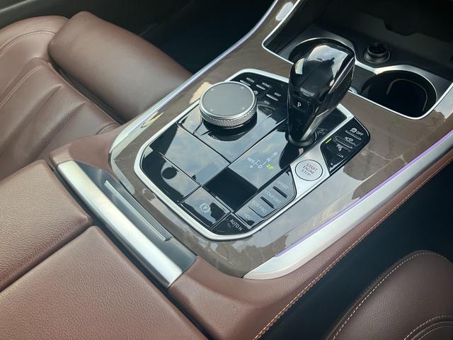 X5 xDrive 35d Mスポーツ ワンオーナ パノラマサンルーフ コーヒーブラウンレザー 21インチアルミ Mスポーツブレーキ ハイラインパッケージ ソフトクローズドア プラスパッケージ 地デジ付タッチパネル式HDDナビ(68枚目)