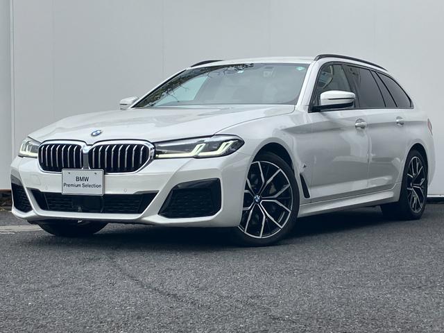 5シリーズ 540i xDriveツーリング Mスポーツ 後期型 3リッター直列6気筒エンジン エクスクルーシブナッパレザーパッケージ 黒レザーコンフォートシート 地デジ付タッチパネル式HDDナビ ACC バックカメラ(2枚目)