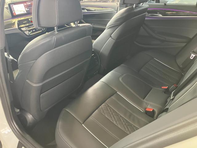 5シリーズ 540i xDriveツーリング Mスポーツ 後期型 3リッター直列6気筒エンジン エクスクルーシブナッパレザーパッケージ 黒レザーコンフォートシート 地デジ付タッチパネル式HDDナビ ACC バックカメラ(61枚目)