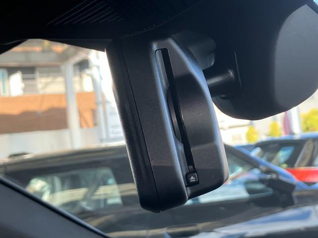 iX2 xDrive 30 Mスポーツ 新車保証付 レンタカー登録弊社デモカー ガラスサンルーフ タッチパネル式HDDナビ フロント+サイド+バック+トップビューカメラ ACC ヘッドアップディスプレイ(35枚目)