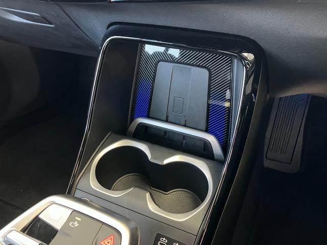 iX2 xDrive 30 Mスポーツ 新車保証付 レンタカー登録弊社デモカー ガラスサンルーフ タッチパネル式HDDナビ フロント+サイド+バック+トップビューカメラ ACC ヘッドアップディスプレイ(37枚目)