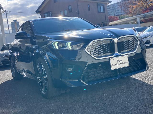 iX2 xDrive 30 Mスポーツ 新車保証付 レンタカー登録弊社デモカー ガラスサンルーフ タッチパネル式HDDナビ フロント+サイド+バック+トップビューカメラ ACC ヘッドアップディスプレイ(51枚目)