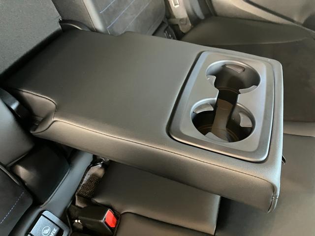 iX2 xDrive 30 Mスポーツ 新車保証付 レンタカー登録弊社デモカー ガラスサンルーフ タッチパネル式HDDナビ フロント+サイド+バック+トップビューカメラ ACC ヘッドアップディスプレイ(73枚目)