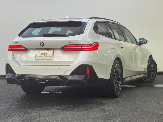 5シリーズ 523d xDriveツーリング Mスポーツ レンタカー登録弊社デモカー コンフォートドライビングパッケージ 20インチアルミ 黒レザーシート 地デジ付タッチパネル式HDDナビ ACC アダプティブサスペンション(8枚目)