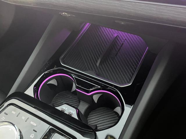 5シリーズ 523d xDriveツーリング Mスポーツ レンタカー登録弊社デモカー コンフォートドライビングパッケージ 20インチアルミ 黒レザーシート 地デジ付タッチパネル式HDDナビ ACC アダプティブサスペンション(36枚目)