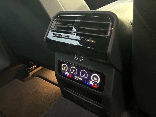 5シリーズ 523d xDriveツーリング Mスポーツ レンタカー登録弊社デモカー コンフォートドライビングパッケージ 20インチアルミ 黒レザーシート 地デジ付タッチパネル式HDDナビ ACC アダプティブサスペンション(47枚目)