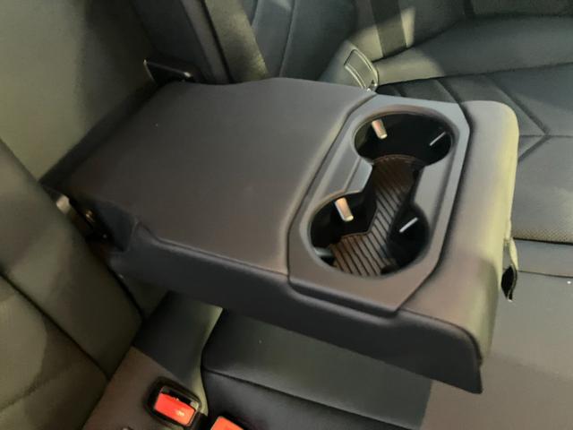 5シリーズ 523d xDriveツーリング Mスポーツ レンタカー登録弊社デモカー コンフォートドライビングパッケージ 20インチアルミ 黒レザーシート 地デジ付タッチパネル式HDDナビ ACC アダプティブサスペンション(74枚目)