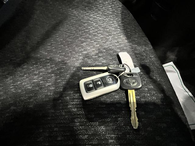 シエンタ DICE-G 純正ナビ・Rバックカメラ・左側パワースライドドア・HIDヘッドライト・フォグライト・ETC・オートエアコン・ステアリングリモコン・キーレスエントリー・Bluetoothオーディオ(18枚目)