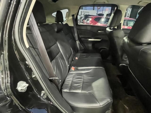 ＣＲ－Ｖ ２０Ｇ　本革パワーシート・サンルーフ・純正ＨＤＤナビ・フルセグＴＶ・リアカメラ・ＣＤＤＶＤ再生・スマートキー・ＥＴＣ・サイドＳＲＳエアーバッグ・純正１７インチアルミホイール・ＨＩＤヘッドライト・フォグライト（32枚目）