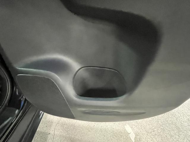 ＣＲ－Ｖ ２０Ｇ　本革パワーシート・サンルーフ・純正ＨＤＤナビ・フルセグＴＶ・リアカメラ・ＣＤＤＶＤ再生・スマートキー・ＥＴＣ・サイドＳＲＳエアーバッグ・純正１７インチアルミホイール・ＨＩＤヘッドライト・フォグライト（34枚目）