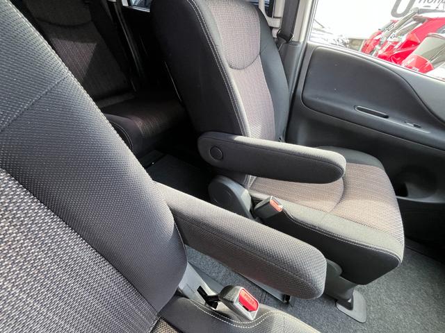 セレナ ハイウェイスターG S-HVアドバンスドセーフティ 純正ナビ・全周囲カメラ・リアモニター・LEDヘッドライト・フォグライト・ETC・社外18インチアルミホイール・ローダウンサス・両側パワースライドドア・インテリジェントキー・Bluetoothオーディオ(22枚目)