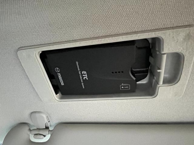 CX-5 XD ワンオーナー車・純正ナビ・Rバックカメラ・左サイドカメラ・HIDヘツドライト・フォグライト・ETC・純正17インチアルミホイール・アドバンスドキー・Bluetoothオーディオ(14枚目)