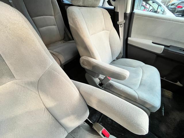 アームレストも付いています。