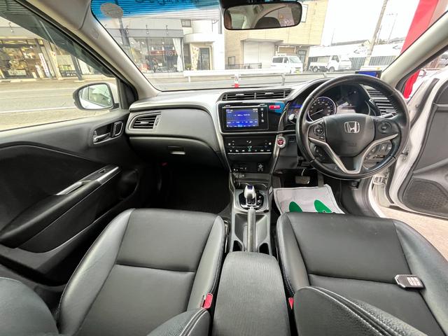 グレイス ハイブリッドEX 衝突軽減装置・純正ナビ・Rバックカメラ・LEDヘッドライト・フォグライト・ETC・純正16インチアルミホイール・シートヒーター・HDMI・Bluetoothオーディオ(9枚目)