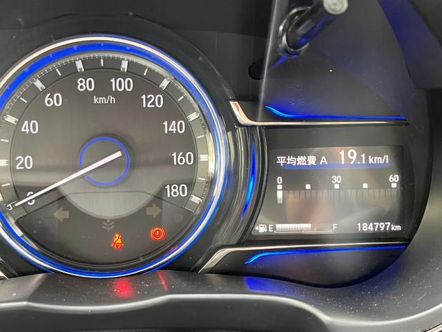 グレイス ハイブリッドEX 衝突軽減装置・純正ナビ・Rバックカメラ・LEDヘッドライト・フォグライト・ETC・純正16インチアルミホイール・シートヒーター・HDMI・Bluetoothオーディオ(10枚目)