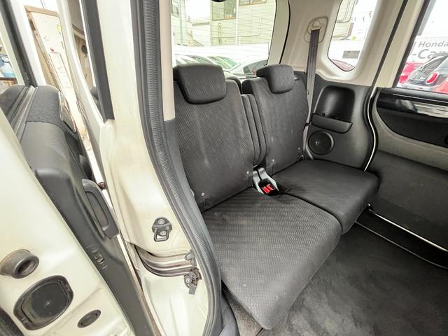 N-BOXカスタム G・ターボAパッケージ 衝突軽減装置・純正ナビ・Rバックカメラ・HIDヘッドライト・フォグライト・ETC・両側パワースライドドア・純正15インチアルミホイール・パドルシフト・スマートキー・Bluetoothオーディオ(28枚目)