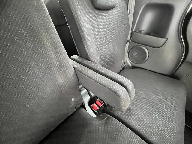 N-BOXカスタム G・ターボAパッケージ 衝突軽減装置・純正ナビ・Rバックカメラ・HIDヘッドライト・フォグライト・ETC・両側パワースライドドア・純正15インチアルミホイール・パドルシフト・スマートキー・Bluetoothオーディオ(29枚目)