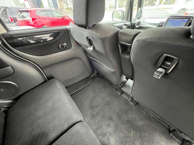 N-BOXカスタム G・ターボAパッケージ 衝突軽減装置・純正ナビ・Rバックカメラ・HIDヘッドライト・フォグライト・ETC・両側パワースライドドア・純正15インチアルミホイール・パドルシフト・スマートキー・Bluetoothオーディオ(30枚目)