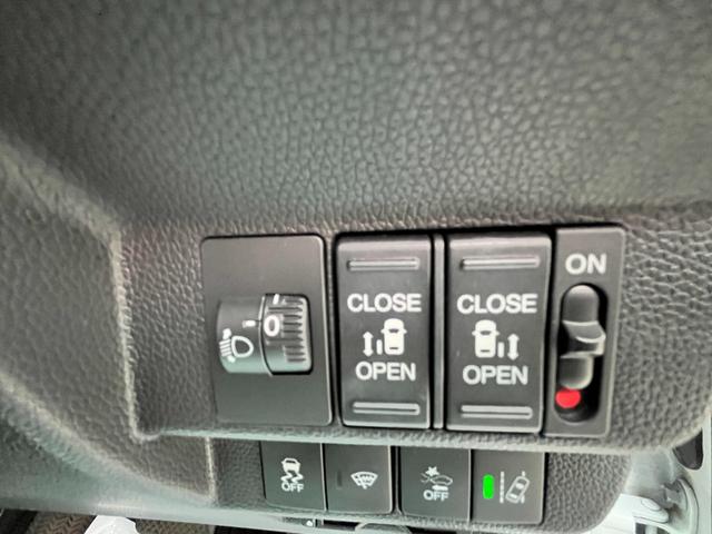 フリード＋ Ｇ・ホンダセンシング　ワンオーナー車・衝突軽減装置・社外ナビ・Ｒバックカメラ・両側パワースライドドア・４ＷＤ・シートヒーター・ＥＴＣ・スマートキー（22枚目）