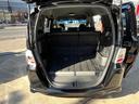ラゲッジルームです。バックドアが大きく開きますので、お荷物の出し入れが楽々です。