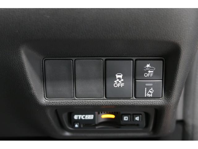 ステップワゴンスパーダ スパーダ・クールスピリットホンダセンシング　ホンダ認定中古　後席モニター　前後ドラレコ　両側電動スライドドア　純正ナビ　Ｂｌｕｅｔｏｏｔｈ　ＡｐｐｌｅＣａｒＰｌａｙ　ＵＳＢ接続　シートヒーター　衝突軽減ブレーキ　追従型クルーズコントロール（17枚目）