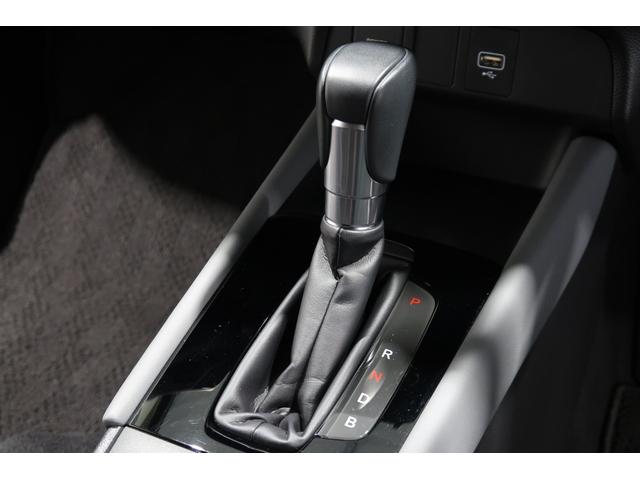 フィット e:HEVRS ホンダ認定中古 純正ナビ Bluetooth USB接続 バックカメラ ETC LEDヘッドライト 衝突軽減ブレーキ 追従型クルーズコントロール ブレーキホールド 踏み間違い抑制機能 電子パーキング(12枚目)