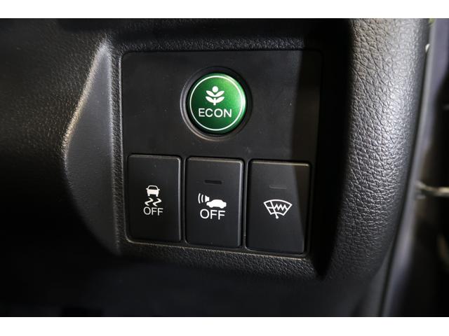 【横滑り防止装置・衝突被害軽減ブレーキ】ドライバーの安全運転をさらにアシス◎ドライバーの不安を安心に変えてくれる装備が充実☆