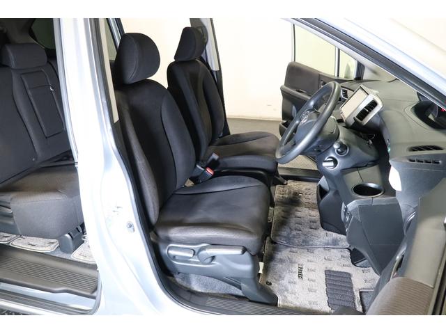 フリード Ｇジャストセレクション　ホンダ認定中古車　ワンオーナー　純正ナビ　フルセグＴＶ　ミュージックサーバー　バックカメラ　ＥＴＣ　ステアリングスイッチ　片側電動スライドドア　ＨＩＤライト　フルオートＡＣ　７人乗り　スマートキー（21枚目）