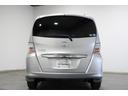 Ｇジャストセレクション　ホンダ認定中古車　ワンオーナー　純正ナビ　フルセグＴＶ　ミュージックサーバー　バックカメラ　ＥＴＣ　ステアリングスイッチ　片側電動スライドドア　ＨＩＤライト　フルオートＡＣ　７人乗り　スマートキー（27枚目）