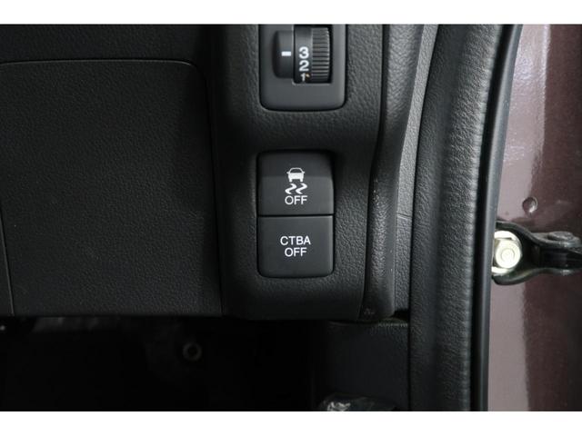 【横滑り防止装置・衝突被害軽減ブレーキ】などドライバーの安全運転をさらにアシストしてくれる装備が充実しています☆ドライバーの不安を安心へと変えてくれますね。