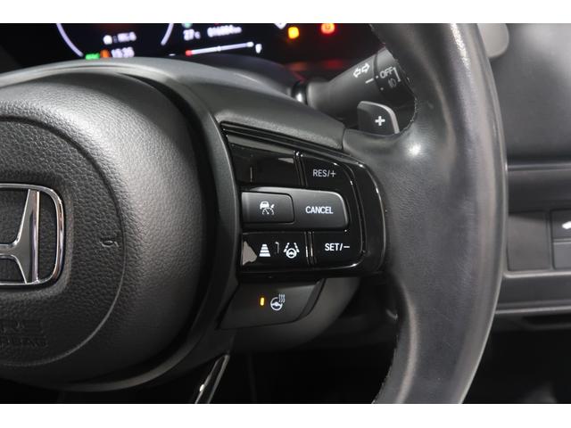 ヴェゼル ｅ：ＨＥＶＺ　４ＷＤ◆ホンダ認定中古車２年保証付１オーナー◆前後ドラレコ◆ナビ◆Ｂｌｕｅｔｏｏｔｈ◆地デジフルセグ◆バックカメラ◆ブラインドモニター◆スマートキー◆シートヒーター◆電動リヤゲート◆ＬＥＤヘッドライト（12枚目）