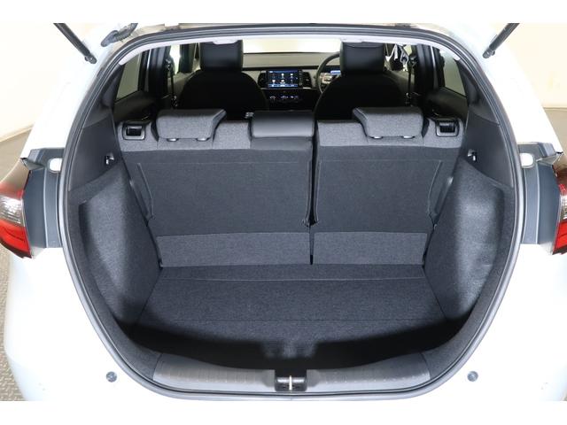 フィット ホーム ホンダ認定中古車2年保証付デモカー◆ナビ◆Bluetooth◆USBポート◆地デジフルセグ◆バックカメラ◆ETC車載器◆スマートキー◆セキュリティアラーム◆追従オートクルーズ◆衝突被害軽減ブレーキ◆(19枚目)