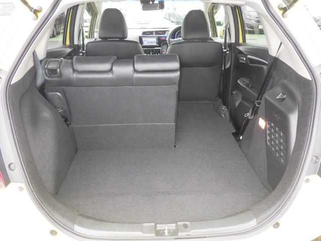 フィットハイブリッド Ｌパッケージ　ホンダ認定中古車ワンオーナー車◆メモリーナビ◆Ｂｌｕｅｔｏｏｔｈ◆ＵＳＢポート◆地デジフルセグ◆バックカメラ◆ＥＴＣ車載器◆スマートキー◆セキュリティアラーム◆オートリトラミラー◆ＬＥＤヘッドライト◆（18枚目）