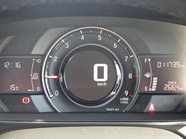 メーターも見易いレイアウトなので安心ドライブをサポートします☆