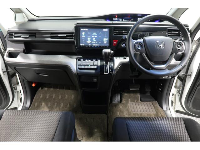 ステップワゴンスパーダ スパーダ　ホンダ認定中古車◆リア席モニター◆ナビ◆Ｂｌｕｅｔｏｏｔｈ◆地デジフルセグ◆バックカメラ◆ＥＴＣ車載器◆両側パワースライドドア◆スマートキー◆電動格納ドアミラー◆ＬＥＤヘッドライト◆アルミホイール◆（6枚目）