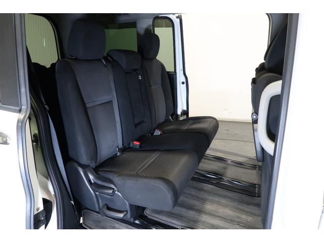 ステップワゴンスパーダ スパーダ　ホンダ認定中古車◆リア席モニター◆ナビ◆Ｂｌｕｅｔｏｏｔｈ◆地デジフルセグ◆バックカメラ◆ＥＴＣ車載器◆両側パワースライドドア◆スマートキー◆電動格納ドアミラー◆ＬＥＤヘッドライト◆アルミホイール◆（21枚目）