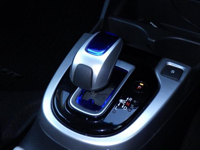 フィットハイブリッド Ｌパッケージ　ホンダ認定中古車ワンオーナー車◆ナビ◆Ｂｌｕｅｔｏｏｔｈ◆ＣＤ◆ＤＶＤ再生◆地デジワンセグＴＶ◆バックカメラ◆ＥＴＣ車載器◆スマートキー◆セキュリティアラーム◆ＬＥＤヘッドライト◆オートリトラミラー◆（12枚目）