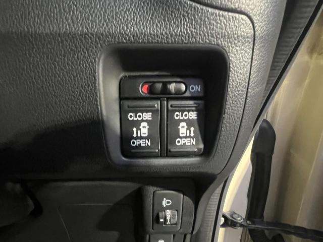 Ｎ－ＢＯＸ Ｇ・Ｌパッケージ　両ＰＳＤ　Ｉ－ＳＴＯＰ　メンテナンスノート　カラーバックモニター　全席ＰＷ　イモビライザー　ナビテレビ　１セグ　サイドエアバック　ＡＡＣ　横滑り防止　スマートキー　ＡＢＳ　ＥＴＣ（10枚目）