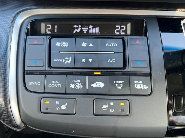 ステップワゴンスパーダ スパーダ・クールスピリットホンダセンシング　サイドエアバック　スマートキ　左右電動スライドドア　バックモニタ　地ＴＶ　ナビ＆ＴＶ　三列シート　ＵＳＢ　助手席エアバッグ　ＡＡＣ　横滑り防止機能　ＡＢＳ（6枚目）