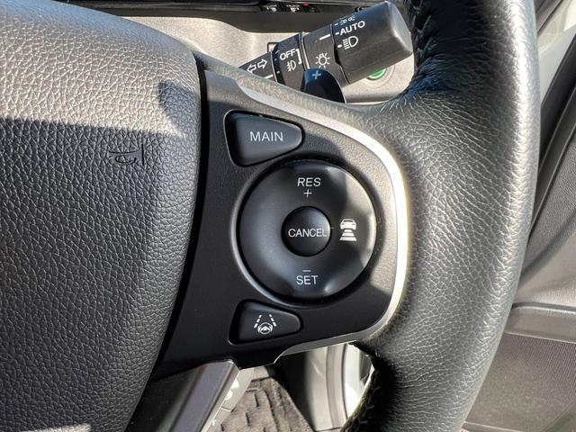 ステップワゴンスパーダ スパーダ・クールスピリットホンダセンシング　サイドエアバック　スマートキ　左右電動スライドドア　バックモニタ　地ＴＶ　ナビ＆ＴＶ　三列シート　ＵＳＢ　助手席エアバッグ　ＡＡＣ　横滑り防止機能　ＡＢＳ（15枚目）